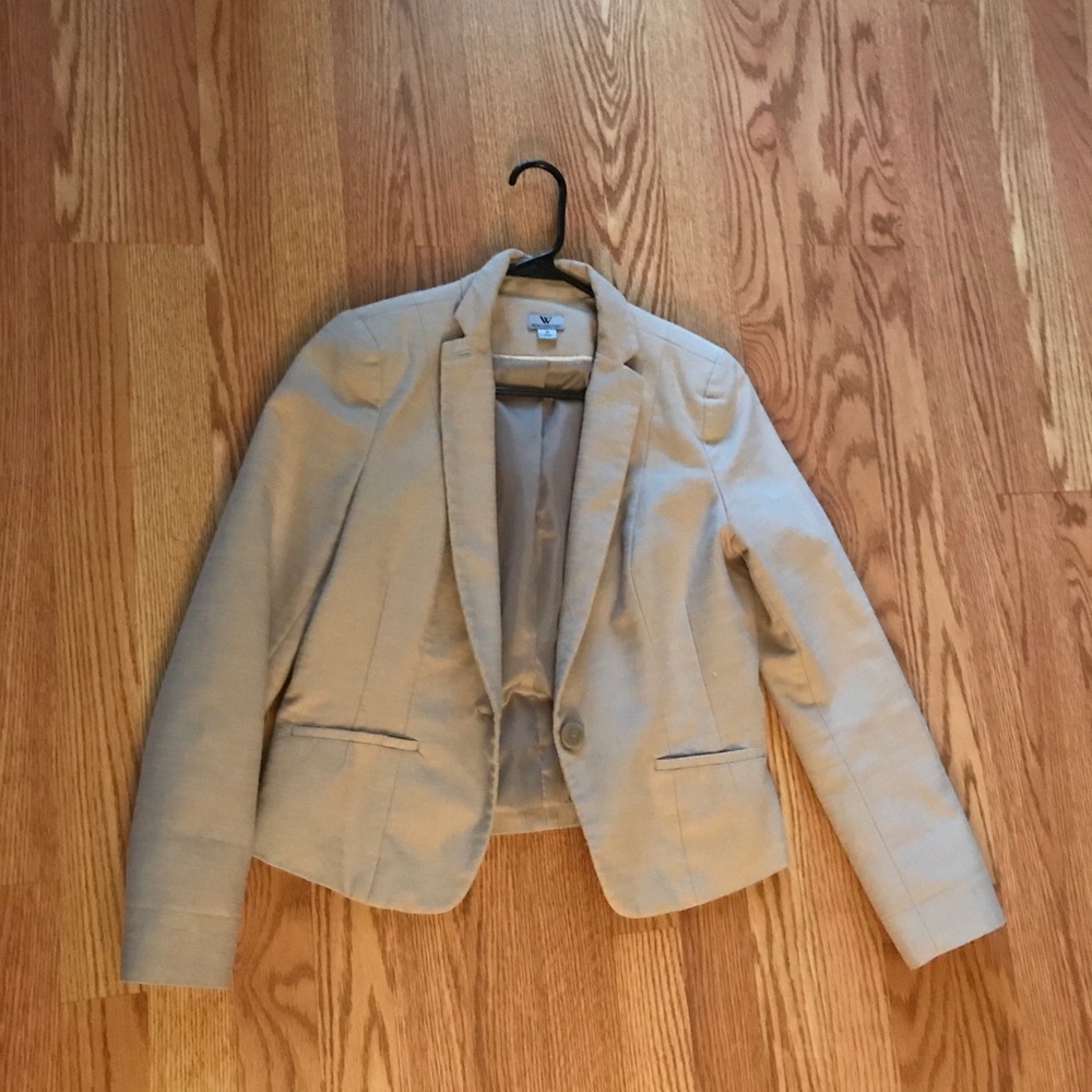 3 for $25 ✂️ tan blazer